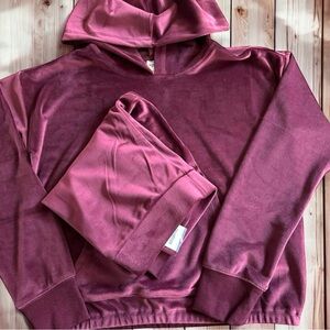 OshKosh B’Gosh Velour Hoodie and Pant Set Size 14 Girls